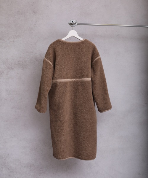 ap retro（アプレトロ）の「ロングボアリバーシブルコート（ノーカラーコート・レディース・ベージュ/アイボリー/モカ・FREE）」の7枚目の写真