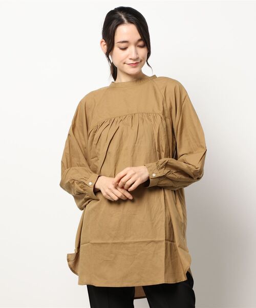 Samansa Mos2（サマンサ モスモス）の「スタンドネックチュニックブラウス（シャツ/ブラウス・レディース・オフホワイト/チャコール/キャメル・ﾌﾘ-）」の4枚目の写真