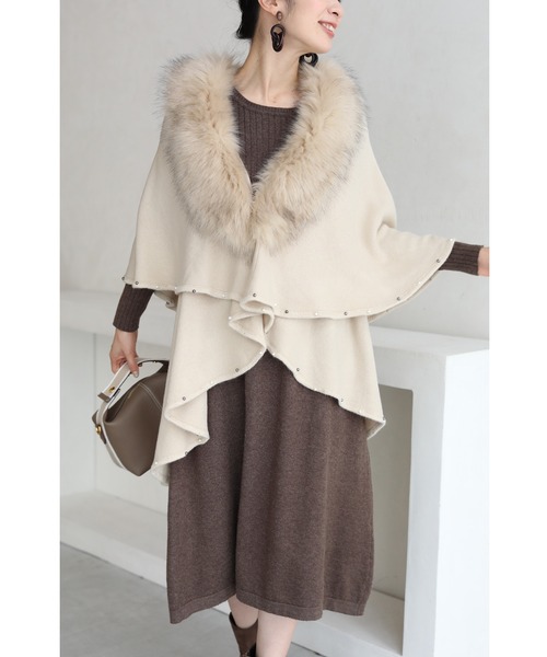 cawaii（カワイイ）の「リュクスなフェイクファーのケープカーディガン 羽織り アウター（カーディガン/ボレロ・レディース・クリーム・FREE）」の15枚目の写真