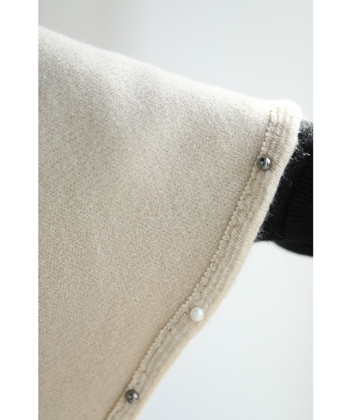 cawaii（カワイイ）の「リュクスなフェイクファーのケープカーディガン 羽織り アウター（カーディガン/ボレロ・レディース・クリーム・FREE）」の11枚目の写真