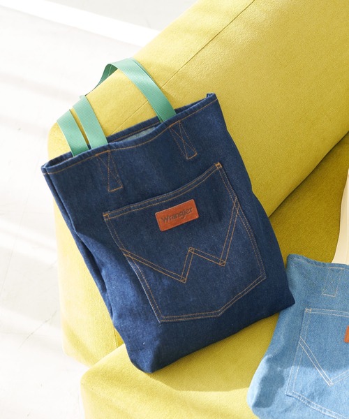 Wrangler（ラングラー）の「Wrangler　ポケット付トートバッグ*（トートバッグ・レディース・ブルー系その他/ダークインディゴブルー・FREE）」の2枚目の写真
