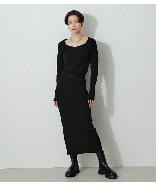 AZUL by moussy（アズールバイマウジー）の「IRREGULAR NECK RIB KNIT OP/イレギュラーネックリブニットワンピース（ワンピース・レディース・ライトブルー/ブラック/オフホワイト・SMALL/MEDIUM）」の6枚目の写真