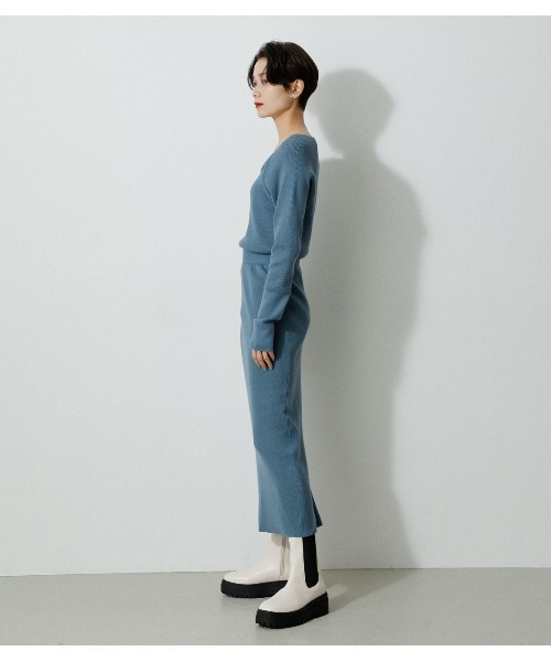 AZUL by moussy（アズールバイマウジー）の「IRREGULAR NECK RIB KNIT OP/イレギュラーネックリブニットワンピース（ワンピース・レディース・ライトブルー/ブラック/オフホワイト・SMALL/MEDIUM）」の16枚目の写真