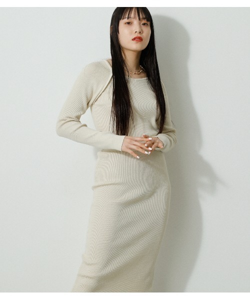 AZUL by moussy（アズールバイマウジー）の「IRREGULAR NECK RIB KNIT OP/イレギュラーネックリブニットワンピース（ワンピース・レディース・ライトブルー/ブラック/オフホワイト・SMALL/MEDIUM）」の22枚目の写真