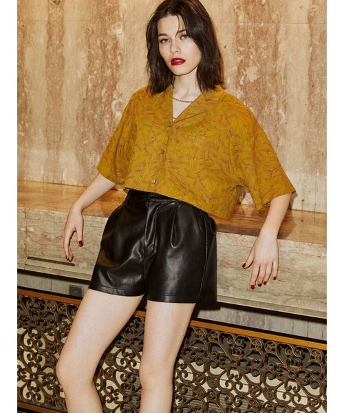 jouetie（ジュエティ）の「ショートレングスシャツ（シャツ/ブラウス・レディース・ブラウン/オフホワイト/イエロー/グリーン・MEDIUM）」の8枚目の写真