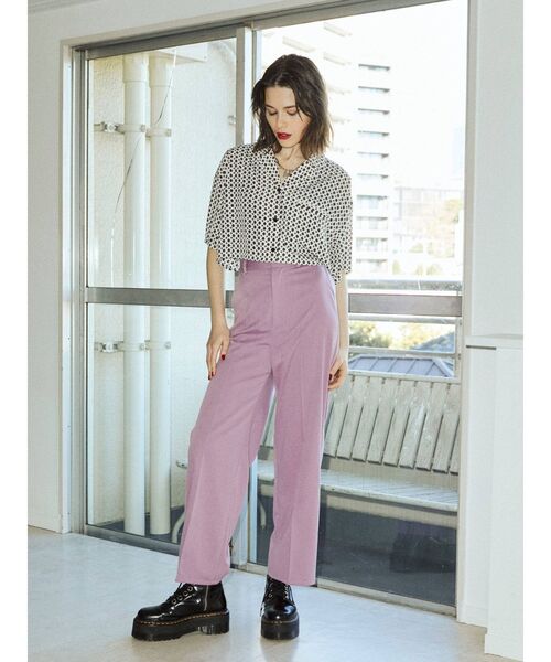 jouetie（ジュエティ）の「ショートレングスシャツ（シャツ/ブラウス・レディース・ブラウン/オフホワイト/イエロー/グリーン・MEDIUM）」の17枚目の写真