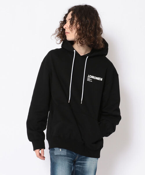 Toironier（トワロニエ）の「【WEB LIMITED】TOIRONIER/トワロニエ/DAILY LINE PULL PARKA/デイリーラインプルパーカー（パーカー・メンズ・ホワイト/ブラック・1/2）」の4枚目の写真