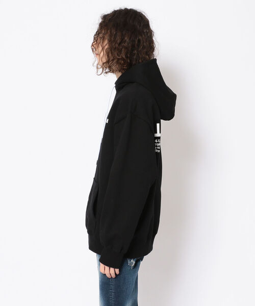 Toironier（トワロニエ）の「【WEB LIMITED】TOIRONIER/トワロニエ/DAILY LINE PULL PARKA/デイリーラインプルパーカー（パーカー・メンズ・ホワイト/ブラック・1/2）」の5枚目の写真