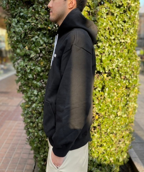 Toironier（トワロニエ）の「【WEB LIMITED】TOIRONIER/トワロニエ/DAILY LINE PULL PARKA/デイリーラインプルパーカー（パーカー・メンズ・ホワイト/ブラック・1/2）」の20枚目の写真