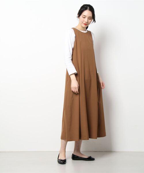 UNFIL(アンフィル)の「unfil | ファインウールトロピカル スリーブレスドレス WOMEN(ワンピース・レディース・ライトブラウン/チャコール・0)」の17枚目の写真