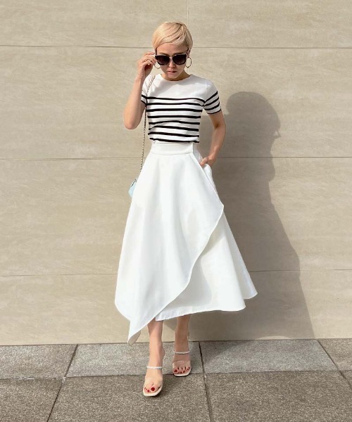 JENNE(ジェンヌ)の「ラップフレアスカート(スカート・レディース・ホワイト/ブラック・MEDIUM/LARGE/SMALL)」の2枚目の写真