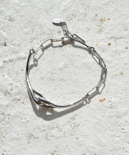 GOLDY(ゴールディ)の「ストリーム ライン ブレスレット(ブレスレット・レディース・シルバー/ゴールド/シルバー系その他/ゴールド系その他・FREE)」の6枚目の写真