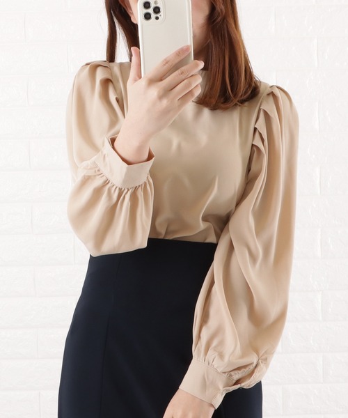 Lace Ladies（レースレディース）の「バックリボン ボリュームショルダーブラウス（シャツ/ブラウス・レディース・ブラック/イエロー/ベージュ・FREE）」の2枚目の写真