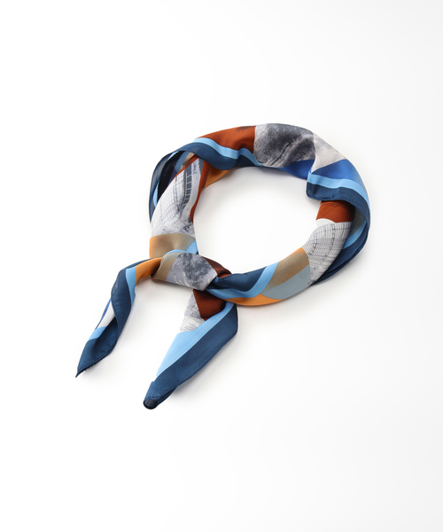 Simplicite（サンプリシテ）の「Color Scarf 2（ストール/ショール・レディース・ブラック/ブルー/レッド/オレンジ・FREE）」の14枚目の写真