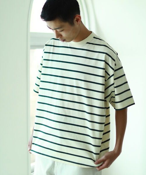 BEAMS（ビームス）の「BEAMS / ボーダー ビッグ Tシャツ（Tシャツ/カットソー・メンズ・アイボリー/ライラック・L/M/S/XL）」の2枚目の写真