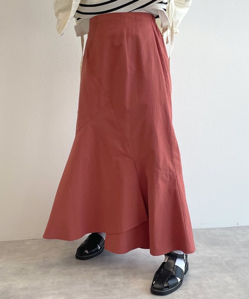 w closet(ダブルクローゼット)の「マーメイドスカート(スカート・レディース・オレンジ/ライトベージュ/ブラウン/ダークベージュ・FREE)」の4枚目の写真