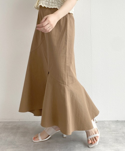 w closet(ダブルクローゼット)の「マーメイドスカート(スカート・レディース・オレンジ/ライトベージュ/ブラウン/ダークベージュ・FREE)」の3枚目の写真