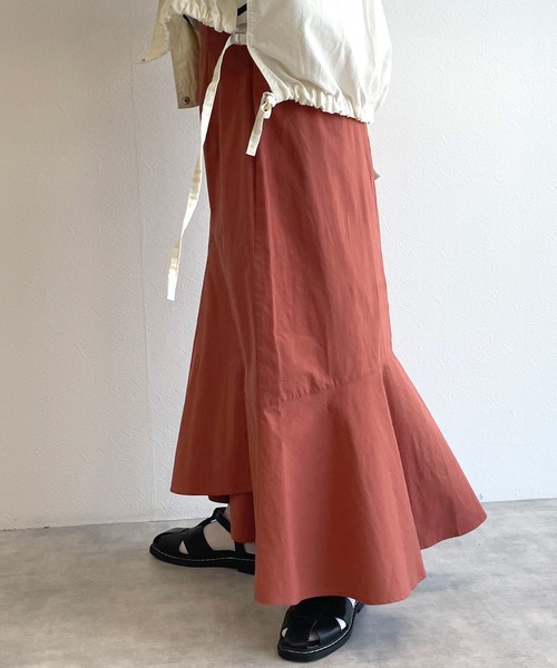 w closet(ダブルクローゼット)の「マーメイドスカート(スカート・レディース・オレンジ/ライトベージュ/ブラウン/ダークベージュ・FREE)」の16枚目の写真