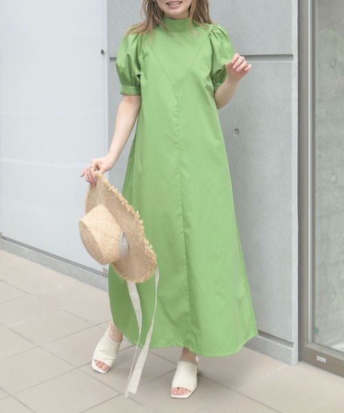 CORNERS（コーナーズ）の「パフスリーブハイネネックロングワンピース（ワンピース・レディース・ブラック/オフホワイト/ブルー/グリーン・M）」の6枚目の写真