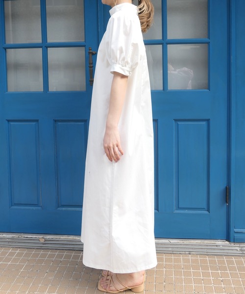 CORNERS（コーナーズ）の「パフスリーブハイネネックロングワンピース（ワンピース・レディース・ブラック/オフホワイト/ブルー/グリーン・M）」の10枚目の写真