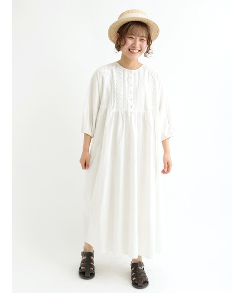 Samansa Mos2（サマンサ モスモス）の「胸元配色レースワンピース（ワンピース・レディース・ブラック/オフホワイト/ブルー/キナリ・ﾌﾘ-）」の8枚目の写真