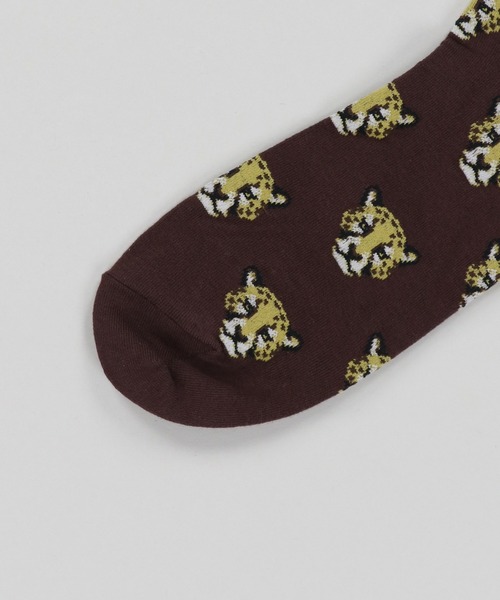 SPINNS(スピンズ)の「アニマル総柄 クルーソックス(ソックス/靴下・メンズ・ブラック/ブラウン/グリーン・ONESIZE)」の6枚目の写真
