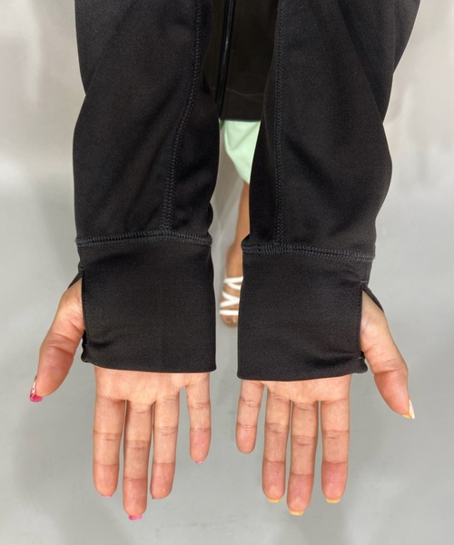 Ocean Pacific（オーシャンパシフィック）の「OP/オーピー   ルーズシルエット/無地ワンポイントロゴ/長袖ラッシュガード/フルジップパーカーラッシュガード  522485（ラッシュガード・レディース・ホワイト/グレー/グリーン・XL/M/L）」の6枚目の写真