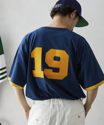 FOOTBALL プリントTシャツ