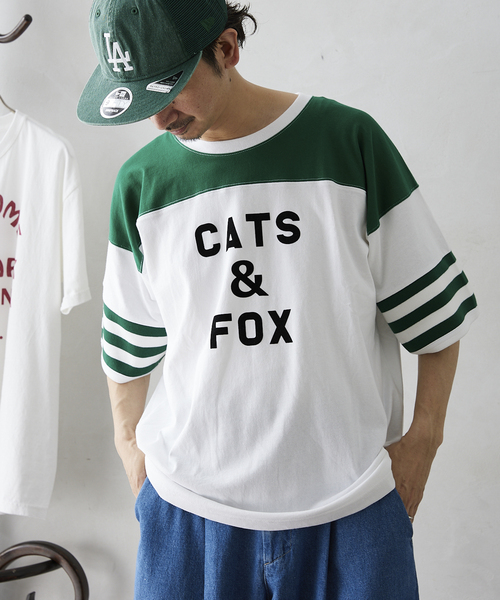 JOURNAL STANDARD relume（ジャーナルスタンダード　レリューム）の「FOOTBALL プリントTシャツ（Tシャツ/カットソー・メンズ・ブラック系その他2/ブラック系その他/ボルドー/グリーン/ブルー/レッド/ネイビー/ブラック・LARGE/MEDIUM）」の4枚目の写真