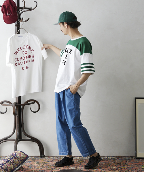 JOURNAL STANDARD relume（ジャーナルスタンダード　レリューム）の「FOOTBALL プリントTシャツ（Tシャツ/カットソー・メンズ・ブラック系その他2/ブラック系その他/ボルドー/グリーン/ブルー/レッド/ネイビー/ブラック・LARGE/MEDIUM）」の14枚目の写真