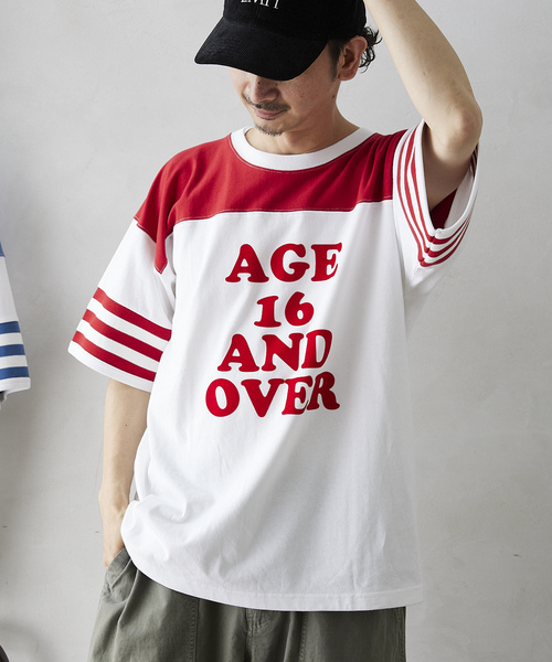 JOURNAL STANDARD relume（ジャーナルスタンダード　レリューム）の「FOOTBALL プリントTシャツ（Tシャツ/カットソー・メンズ・ブラック系その他2/ブラック系その他/ボルドー/グリーン/ブルー/レッド/ネイビー/ブラック・LARGE/MEDIUM）」の21枚目の写真