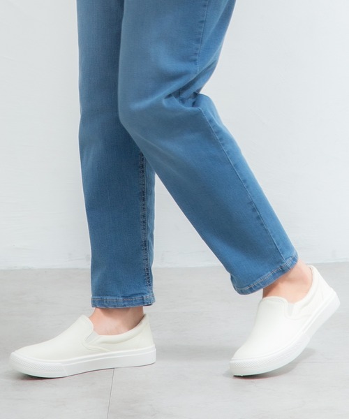 Honeys(ハニーズ)の「スリッポン(スリッポン・レディース・チャコール/ブラック/ホワイト・L/LL/S/M)」の1枚目の写真