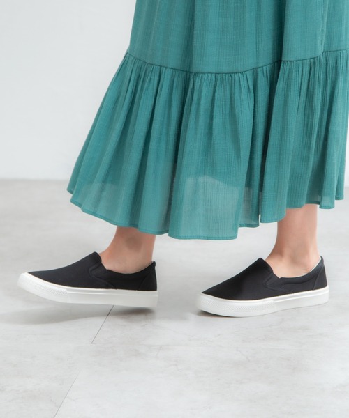 Honeys(ハニーズ)の「スリッポン(スリッポン・レディース・チャコール/ブラック/ホワイト・L/LL/S/M)」の20枚目の写真