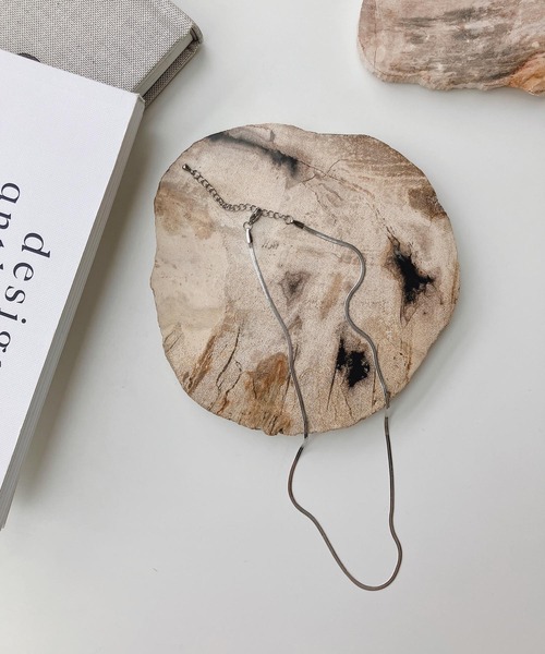 AS KNOW AS plus（アズノゥアズプラス）の「シンプル スネークネックレス ステンレス（ネックレス・レディース・シルバー/ゴールド・FREE）」の14枚目の写真