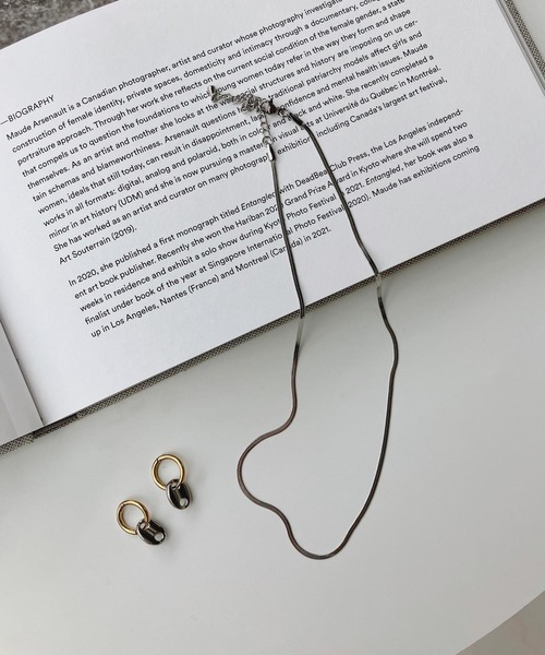 AS KNOW AS plus（アズノゥアズプラス）の「シンプル スネークネックレス ステンレス（ネックレス・レディース・シルバー/ゴールド・FREE）」の11枚目の写真