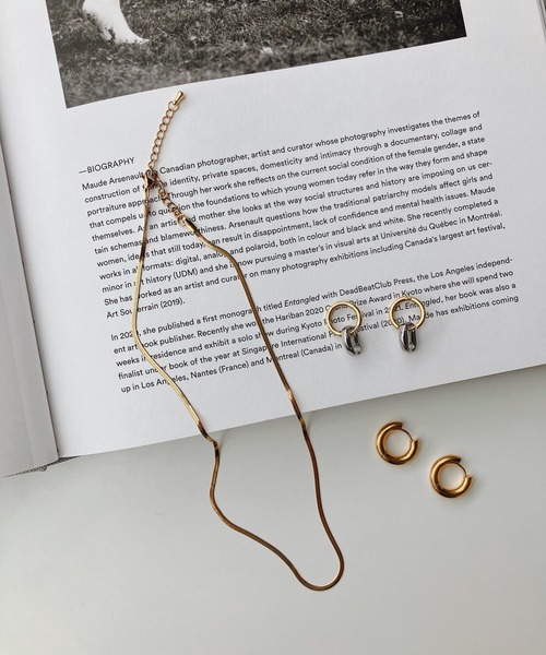 AS KNOW AS plus（アズノゥアズプラス）の「シンプル スネークネックレス ステンレス（ネックレス・レディース・シルバー/ゴールド・FREE）」の7枚目の写真