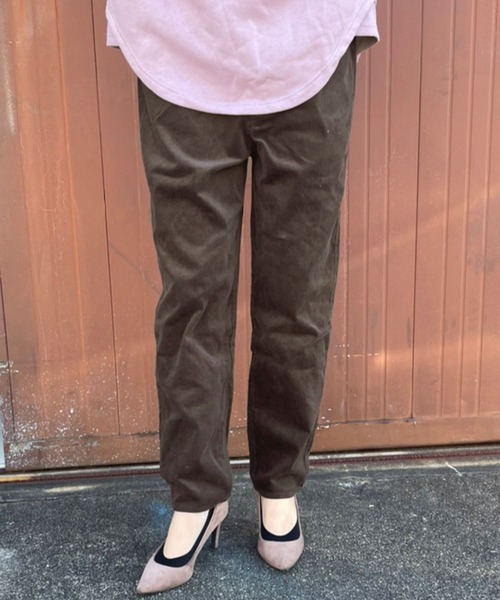 KRIFF MAYER Lady's Collection（クリフメイヤーレディースコレクション）の「コーデュロイワイドパンツ（その他パンツ・レディース・ベージュ/ネイビー/ブラウン/グリーン/カラフル・MEDIUM/LARGE）」の2枚目の写真