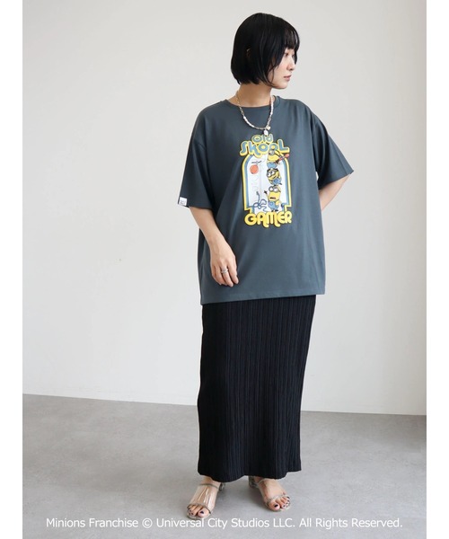Green Parks(グリーンパークス)の「ミニオン/ゲーマーTシャツ(Tシャツ/カットソー・レディース・チャコールグレー/ブルー/ライトベージュ・FREE)」の8枚目の写真