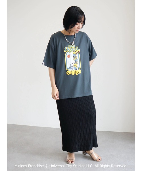 Green Parks(グリーンパークス)の「ミニオン/ゲーマーTシャツ(Tシャツ/カットソー・レディース・チャコールグレー/ブルー/ライトベージュ・FREE)」の9枚目の写真
