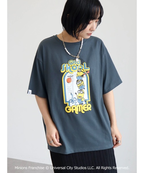 Green Parks(グリーンパークス)の「ミニオン/ゲーマーTシャツ(Tシャツ/カットソー・レディース・チャコールグレー/ブルー/ライトベージュ・FREE)」の5枚目の写真
