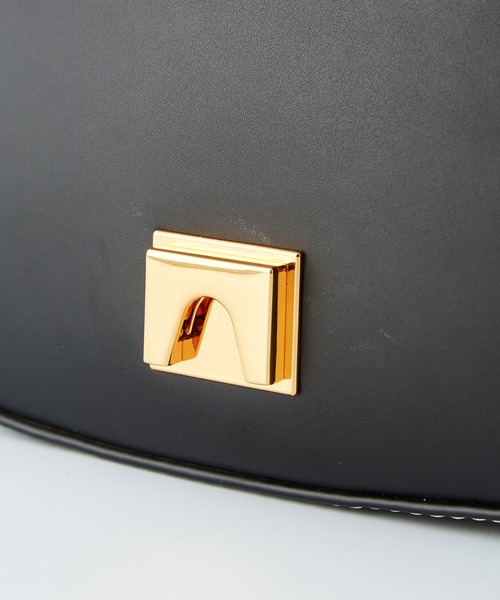 ROPE'（ロペ）の「RPロゴモチーフ2WAYハーフムーンバッグ（ショルダーバッグ・レディース・ブラック・FREE）」の14枚目の写真