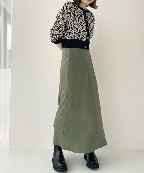 LOWRYS FARM(ローリーズファーム)の「シワサテンバイアスフレアスカート 127020(スカート・レディース・ブラック/ブラウン/ピンク/アイボリー/グリーン・FREE/FS)」の12枚目の写真