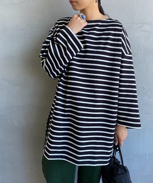 ORCIVAL（オーシバル）の「[ORCIVAL/オーシバル] ビッグシルエット ボートネックボーダーカットソー（Tシャツ/カットソー・レディース・ホワイト/ブラック・1）」の21枚目の写真