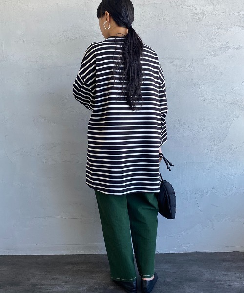 ORCIVAL（オーシバル）の「[ORCIVAL/オーシバル] ビッグシルエット ボートネックボーダーカットソー（Tシャツ/カットソー・レディース・ホワイト/ブラック・1）」の5枚目の写真