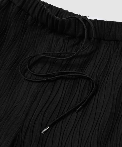 BELPER(ベルパー)の「PLEATED PANTS(その他パンツ・レディース・ブラック/ホワイト・1(S)/2(M))」の4枚目の写真