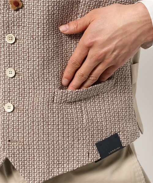 LARDINI（ラルディーニ）の「LARDINI / ジャカードジレ（ベスト）」 - WEAR