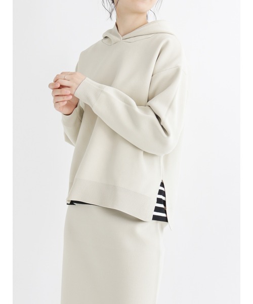 Samansa Mos2 blue(サマンサモスモスブルー)の「ニットパーカー【セットアップ可】(パーカー・レディース・モカ/チャコール/キナリ・フリ-)」の2枚目の写真