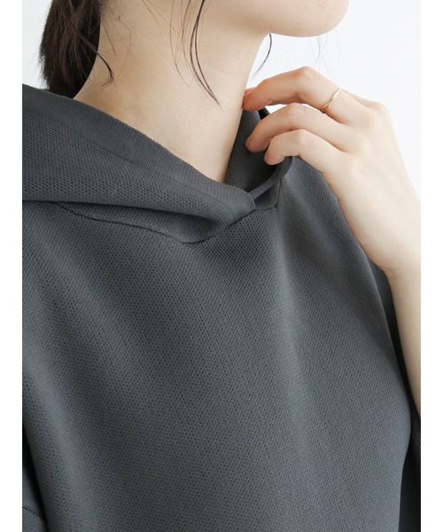 Samansa Mos2 blue(サマンサモスモスブルー)の「ニットパーカー【セットアップ可】(パーカー・レディース・モカ/チャコール/キナリ・フリ-)」の7枚目の写真