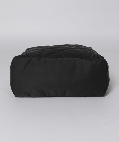 JEANASIS（ジーナシス）の「キルティングBIGボディバッグ/181240（ボディバッグ/ウエストポーチ・レディース・ホワイト/ブラック・FREE）」の4枚目の写真