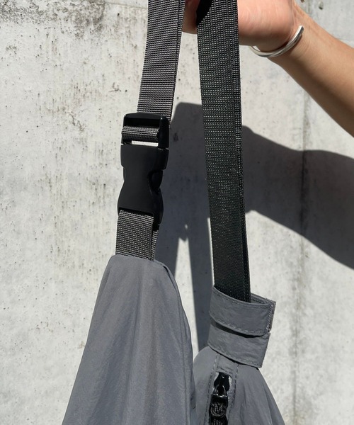 ショルダーバッグ・ポシェット COMPACT NYLON BAG BLACK compact nylon bag / black（コンパクトナイロンバッグ